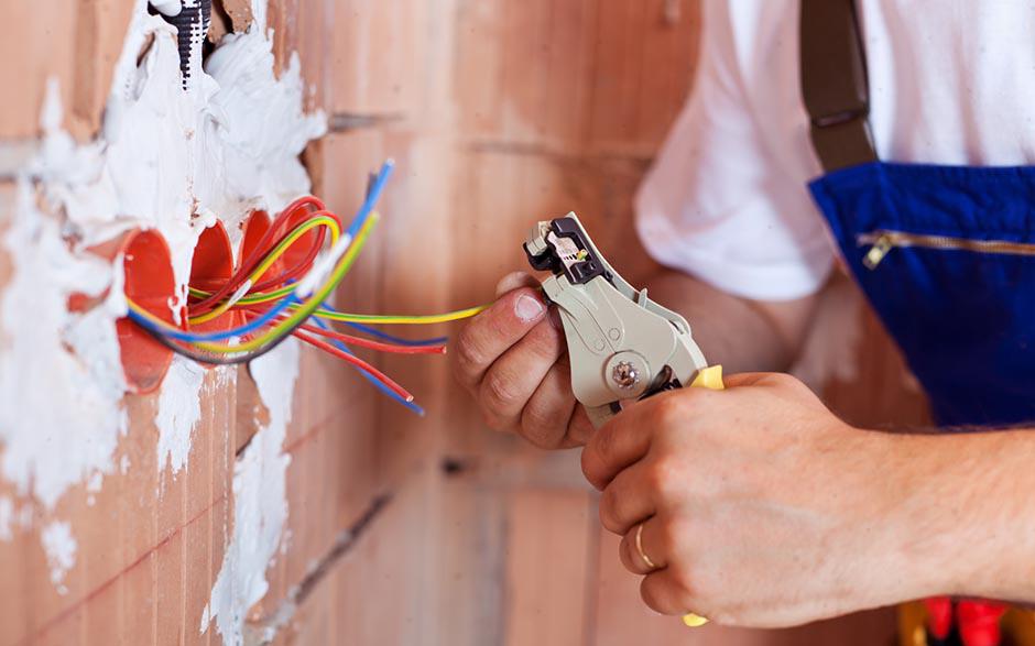 tarif travaux électricité Maurepas